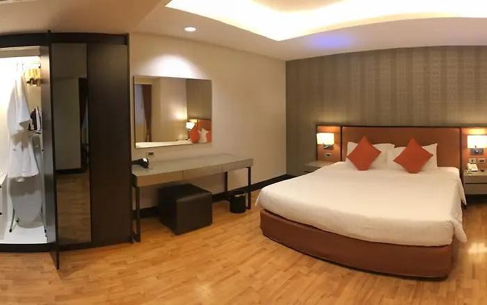 ホテル Rembrandt 4*